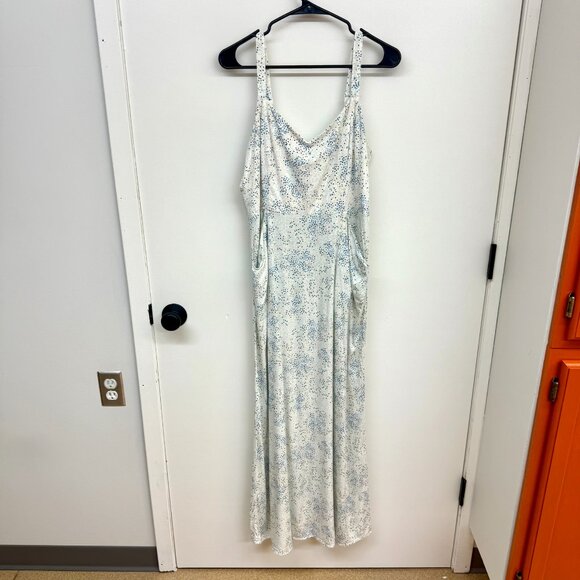 41 Hawthorn L Off-White & Blue Dotted Beatriz Maxi Dress with Slit - Picture 6 of 9